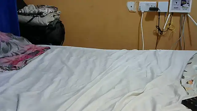 Beauty-Corah online show from November 2025 05:48:01 PM