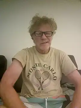 Snapshot of Hardwarelane67 chatting on May 2026 12:54:02 PM Hardwarelane67 online show from May 2026 12:54:02 PM