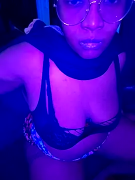 Snapshot of Nusii_pooh chatting on November 2025 03:38:02 PM Nusii pooh online show from November 2025 03:38:02 PM