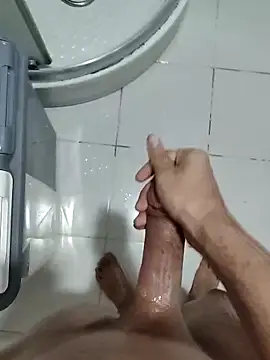 berkkderlerr online show from April 2026 08:55:02 PM