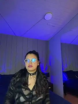 Snapshot of _DanyDaniels_ chatting on November 2025 09:16:01 PM DanyDaniels online show from November 2025 09:16:01 PM