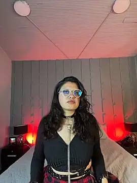 Snapshot of _DanyDaniels_ chatting on November 2025 02:36:02 AM DanyDaniels online show from November 2025 02:36:02 AM