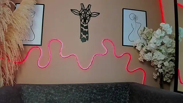 ella evans  online show from November 2025 12:16:02 PM