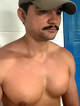 Snapshot of bigodeforte chatting on December 2025 03:39:02 PM bigodeforte online show from December 2025 03:39:02 PM