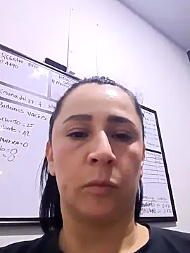 Snapshot of Sex_Annie chatting on April 2026 04:49:02 AM Sex Annie online show from April 2026 04:49:02 AM