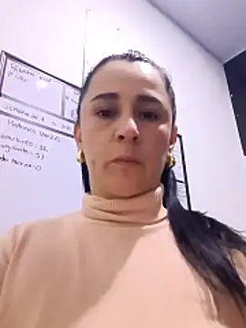 Snapshot of Sex_Annie chatting on May 2026 04:51:01 AM Sex Annie online show from May 2026 04:51:01 AM
