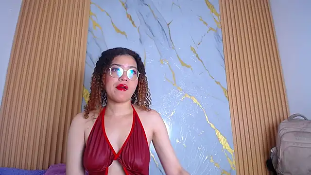 Annie Chers online show from November 2025 04:12:02 AM