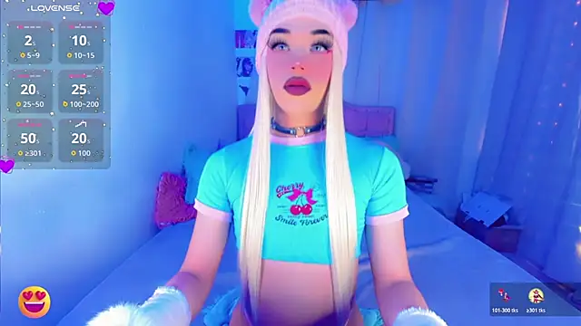 Snapshot of Shiaki_04 chatting on November 2025 05:47:02 PM Shiaki 04 online show from November 2025 05:47:02 PM