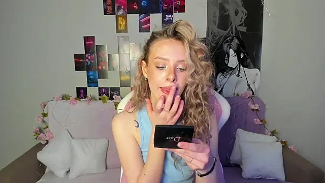 Suzie Q69 online show from November 2025 03:39:01 AM