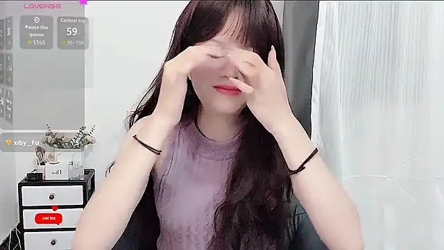 Snapshot of bunny-- chatting on May 2026 01:19:01 PM bunny-- online show from May 2026 01:19:01 PM