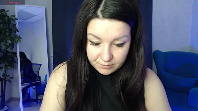 still  her online show from December 2025 01:24:01 AM