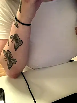 Ghostbaby02 online show from December 2025 01:50:02 PM