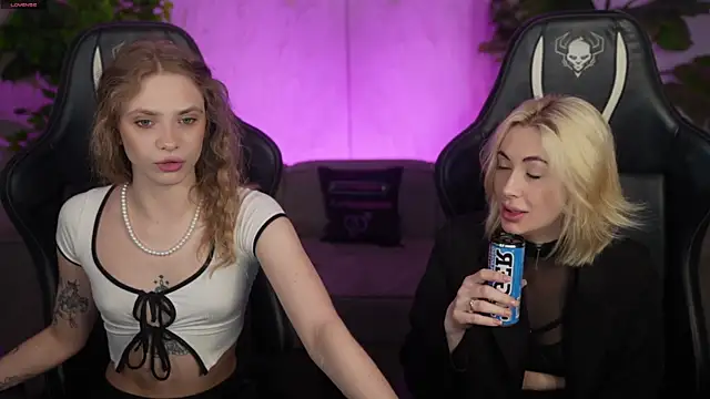 Kara cat online show from April 2026 10:29:01 AM