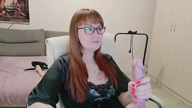 Foxy-lady online show from October 2025 07:35:02 PM