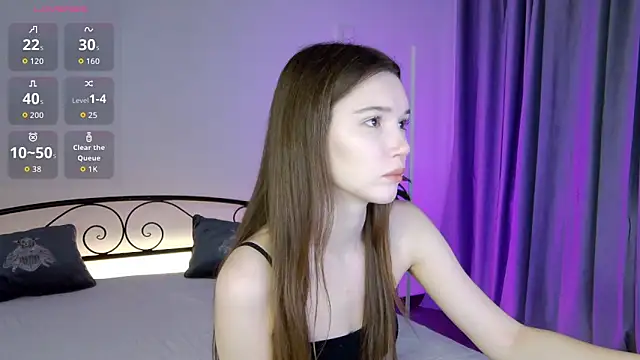 Snapshot of NicoletteBean chatting on November 2025 06:56:02 AM NicoletteBean online show from November 2025 06:56:02 AM