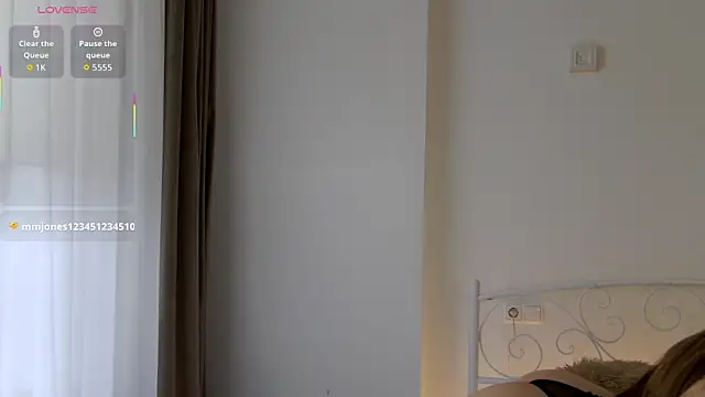 NicoletteBean online show from April 2026 06:36:01 AM