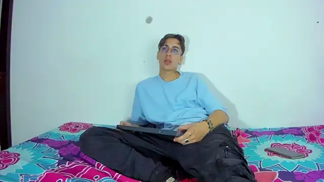 Dio  morningstar online show from November 2025 12:07:01 PM