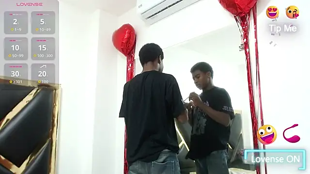 NoahJhonson69 online show from February 2026 12:04:02 PM