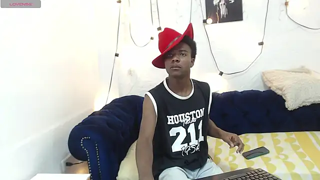 NoahJhonson69 online show from April 2026 11:56:01 AM