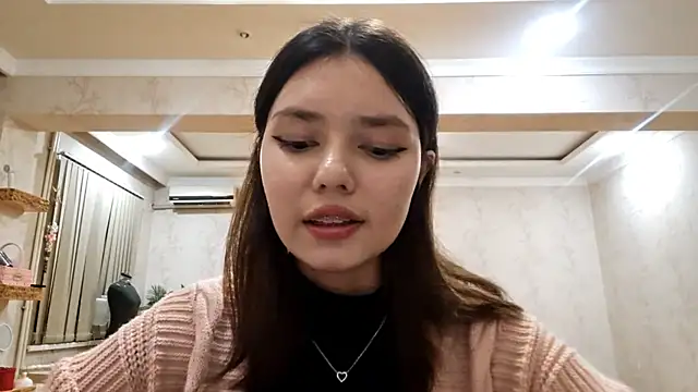 Snapshot of CorinneKindregans chatting on November 2025 03:34:01 PM CorinneKindregans online show from November 2025 03:34:01 PM