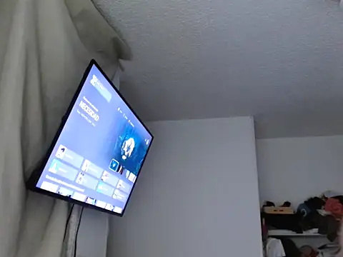 Nanylux online show from November 2025 04:04:01 AM