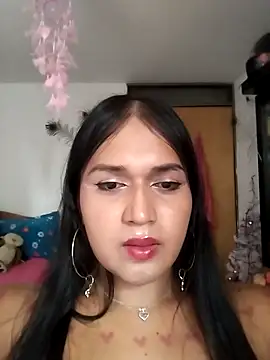 Snapshot of Vivianna__colombia chatting on November 2025 06:34:02 PM Vivianna colombia online show from November 2025 06:34:02 PM