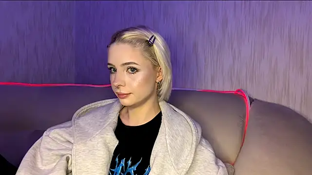 DayleSileo online show from November 2025 05:10:01 AM