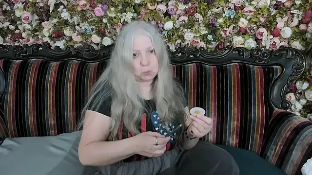 mariabelladonna online show from April 2026 10:33:01 PM