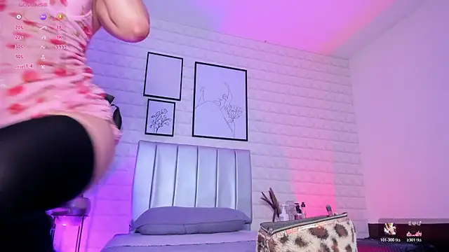 Elizabetth Benz online show from April 2026 07:07:02 PM