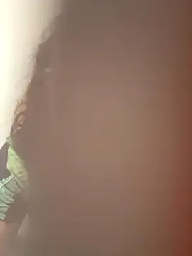 Snapshot of rosebrides chatting on December 2025 03:18:02 PM rosebrides online show from December 2025 03:18:02 PM