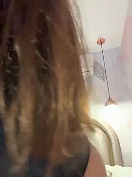 IsabelaStefano online show from November 2025 03:06:01 AM