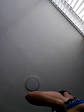 Laia torres1 online show from February 2026 06:59:01 PM