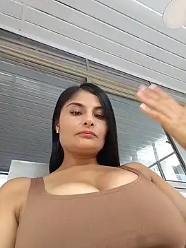 Snapshot of Laia_torres1 chatting on May 2026 03:52:01 PM Laia torres1 online show from May 2026 03:52:01 PM