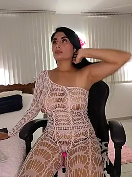 Laia torres1 online show from July 2026 01:37:02 PM