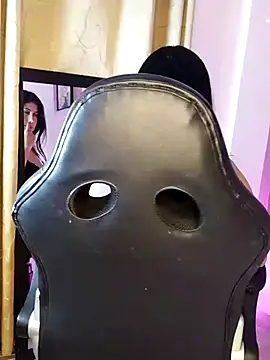 Emmyxxx online show from February 2026 06:14:02 AM