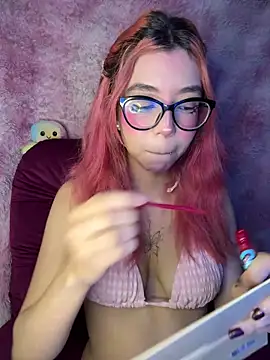 Valen-Foxx1 online show from April 2026 05:03:01 AM