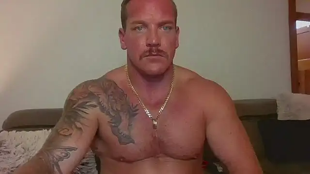 LuxeLoverZ online show from November 2025 01:52:02 AM