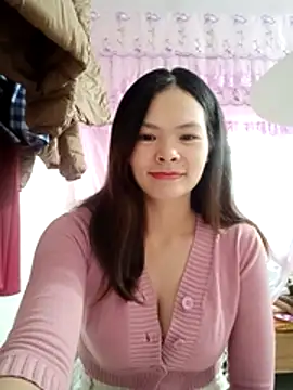 quynhquynh  online show from January 2026 02:13:01 AM