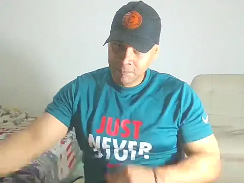 Snapshot of musclehetero chatting on November 2025 01:19:01 AM musclehetero online show from November 2025 01:19:01 AM