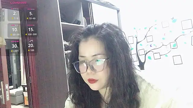 Huahua3187 online show from November 2025 11:57:02 AM