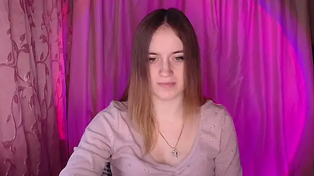 Illa May online show from December 2025 07:25:02 AM