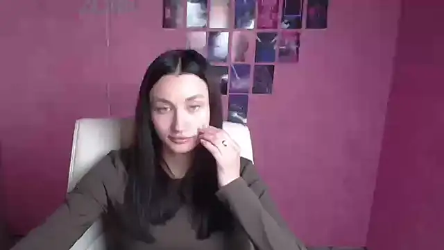 Snapshot of Stella_XO chatting on May 2026 05:35:01 AM Stella XO online show from May 2026 05:35:01 AM