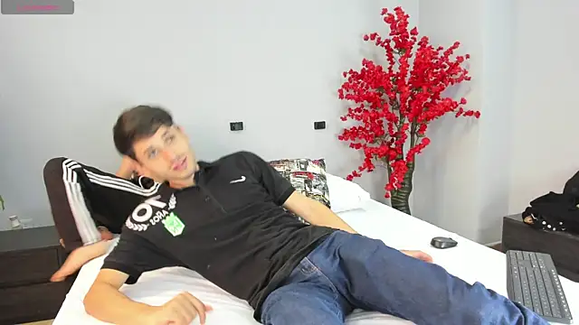 dracke and zara online show from January 2026 12:32:02 PM