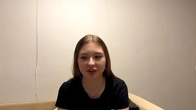 DivaRay online show from November 2025 10:15:01 AM