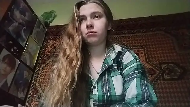 Snapshot of KikiBang chatting on November 2025 08:06:01 AM KikiBang online show from November 2025 08:06:01 AM