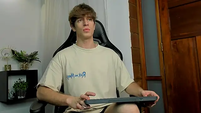 Ostin Saints online show from July 2026 04:28:02 AM