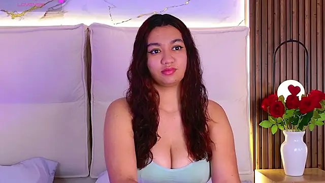 VictoriaLombardi online show from November 2025 01:14:02 PM