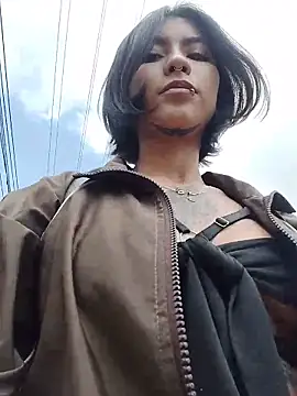 Zoe addiction online show from December 2025 05:30:01 PM