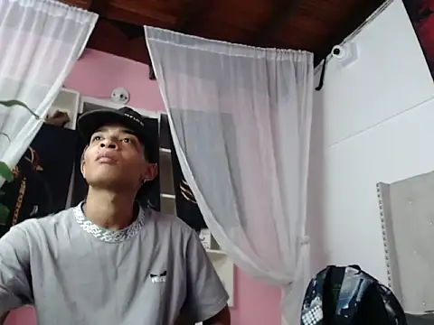 crissex3 online show from March 2026 01:15:01 PM