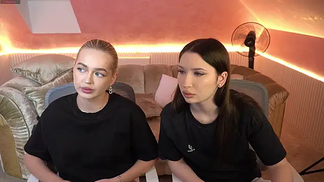 Liza Mur online show from November 2025 03:13:02 PM